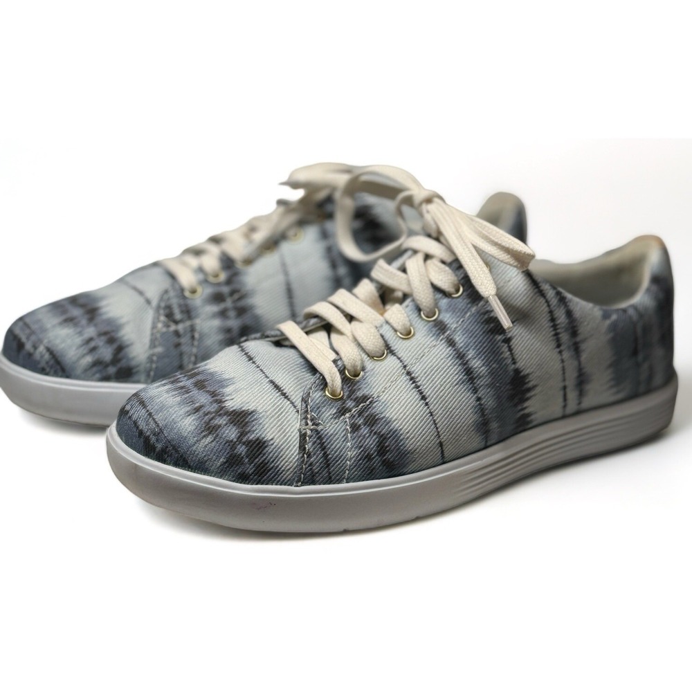 Cole Haan Grand Crosscourt Blue and White Wave Sneakers Women's size 6 EUC
